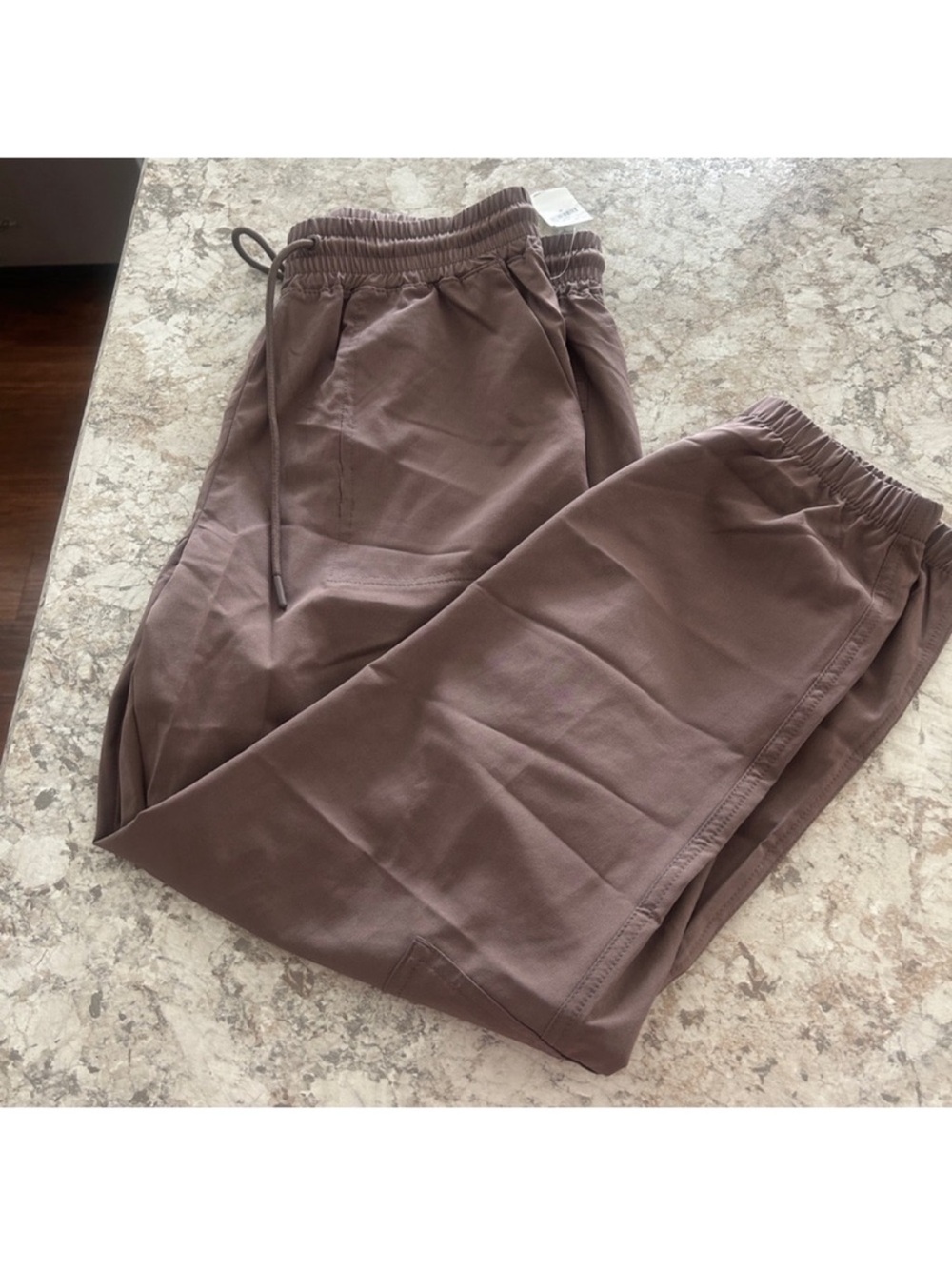 Women’s Old navy High-Waisted StretchTech Cargo Jogger Pants NWT Medium